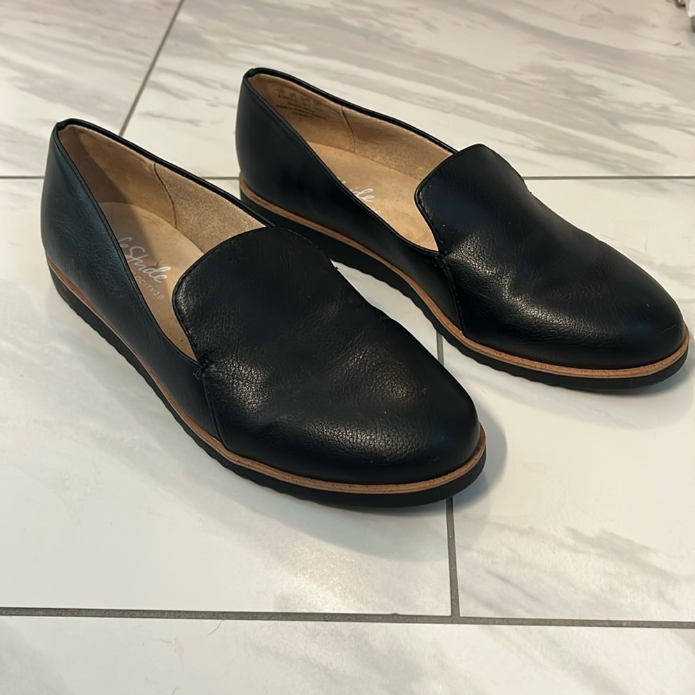 Life Stride black loafers